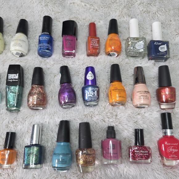 Mixed lot of Nail Polish Lot of 30 Assorted Colors Lot 2 - Picture 14 of 16